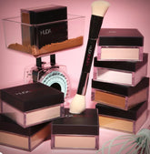 Huda Beauty Easy Bake Loose Baking & Setting Powder - Full size